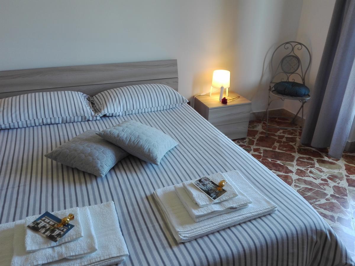 Casa Vacanze Demetra Lägenhet Bagheria Exteriör bild