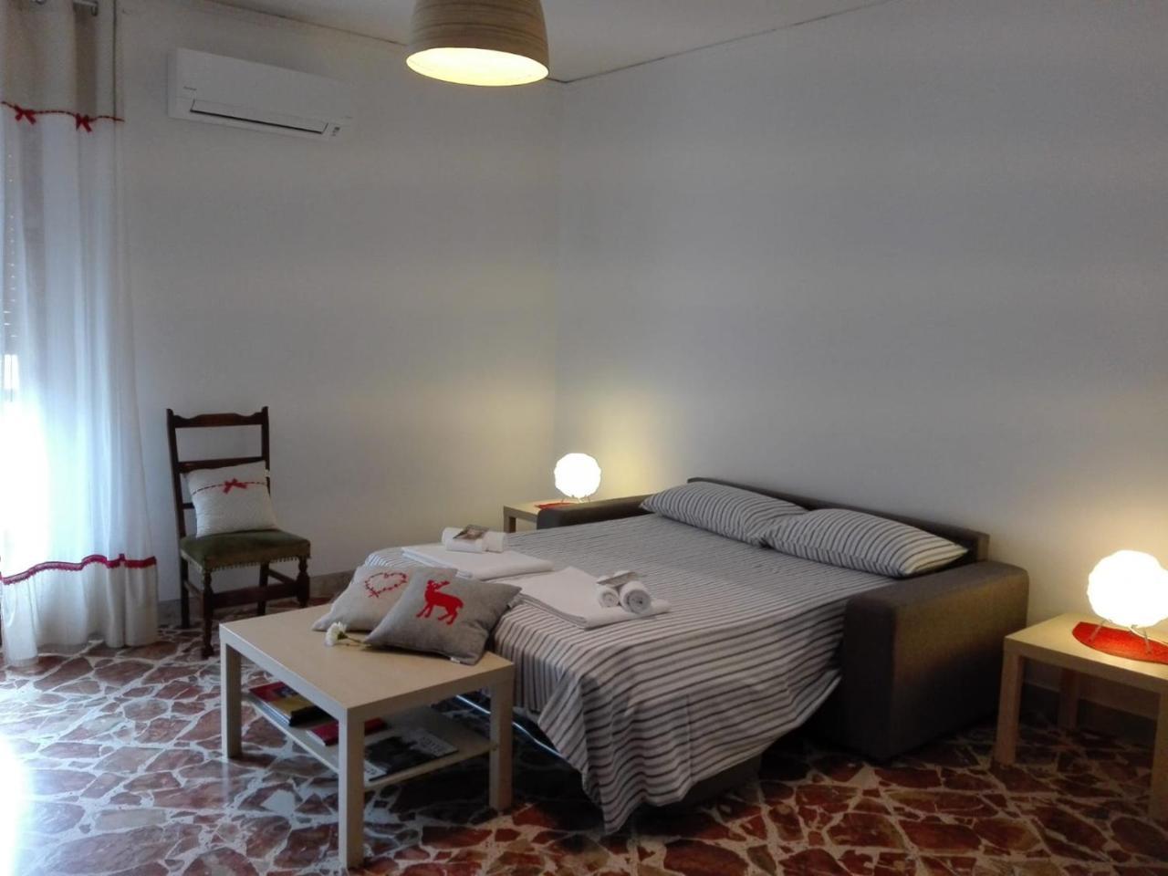 Casa Vacanze Demetra Lägenhet Bagheria Exteriör bild